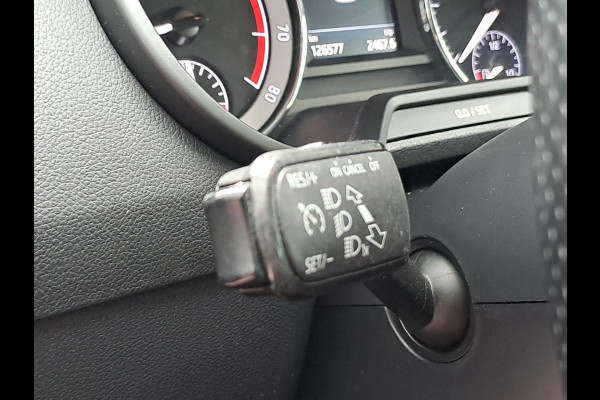 Škoda Octavia Combi 1.0 TSI Greentech Ambition Business | LED | Trekhaak | Navi | PDC | App-connect |