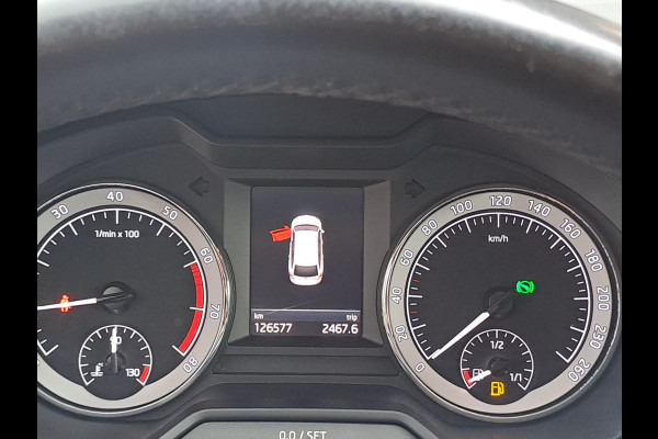 Škoda Octavia Combi 1.0 TSI Greentech Ambition Business | LED | Trekhaak | Navi | PDC | App-connect |