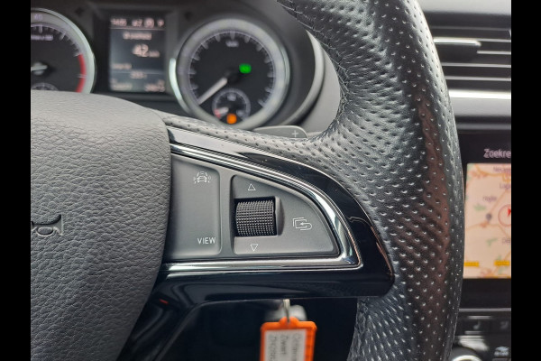 Škoda Octavia Combi 1.0 TSI Greentech Ambition Business | LED | Trekhaak | Navi | PDC | App-connect |
