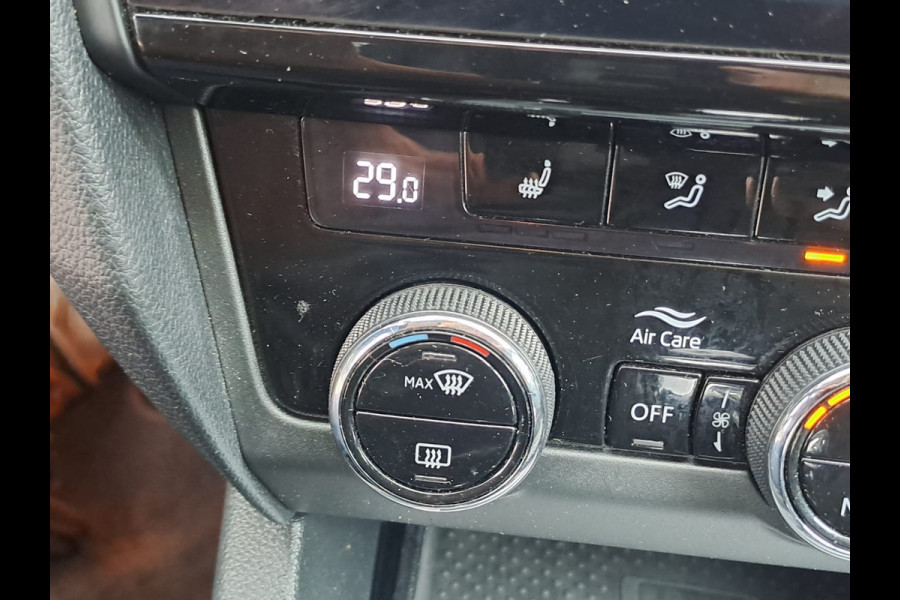 Škoda Octavia Combi 1.0 TSI Greentech Ambition Business | LED | Trekhaak | Navi | PDC | App-connect |