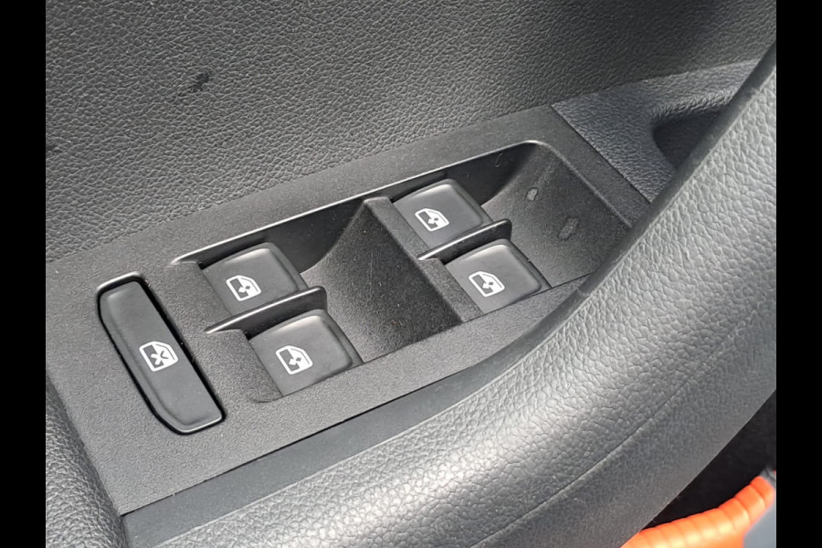 Škoda Octavia Combi 1.0 TSI Greentech Ambition Business | LED | Trekhaak | Navi | PDC | App-connect |
