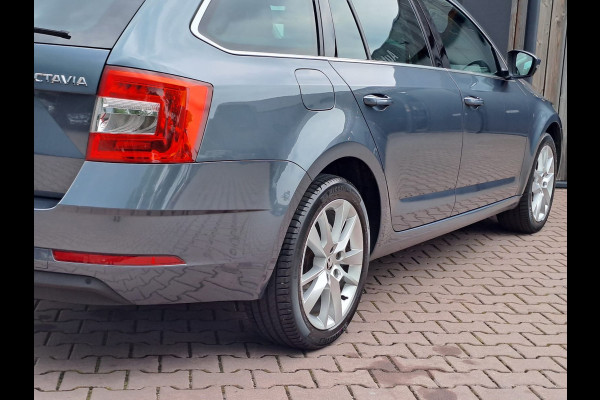 Škoda Octavia Combi 1.0 TSI Greentech Ambition Business | LED | Trekhaak | Navi | PDC | App-connect |
