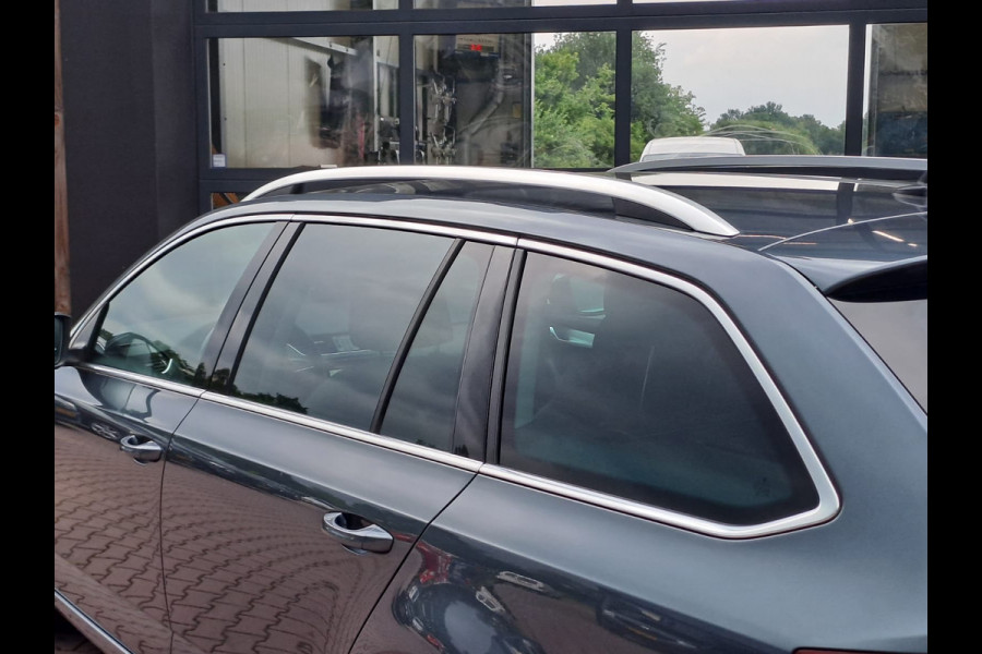 Škoda Octavia Combi 1.0 TSI Greentech Ambition Business | LED | Trekhaak | Navi | PDC | App-connect |