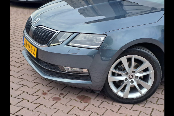 Škoda Octavia Combi 1.0 TSI Greentech Ambition Business | LED | Trekhaak | Navi | PDC | App-connect |
