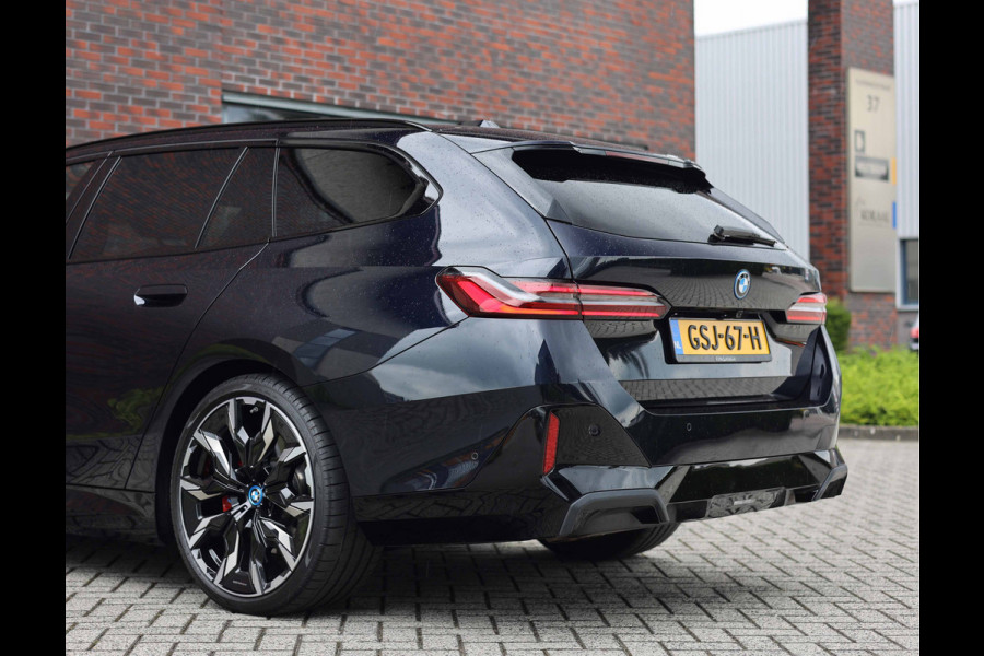 BMW 5 Serie Touring 530e | M Sport Pro - Trekhaak - Pano