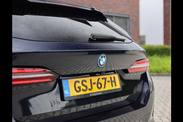 BMW 5 Serie Touring 530e | M Sport Pro - Trekhaak - Pano