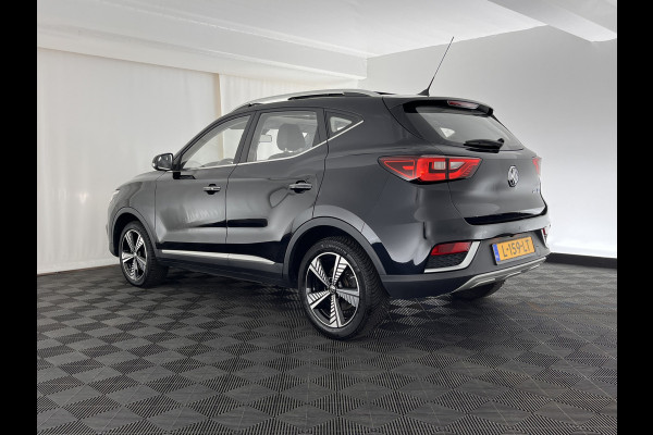 MG ZS EV Luxury 45 kWh (INCL-BTW) *PANO | FULL-LEATHER | CCS-FASTLOADER | KEYLESS | NAVI-FULLMAP | ADAPTIVE-CRUISE | CAMERA | HEATED-SPORTSEATS | CARPLAY | BLINDSPOT | DAB | LANE-ASSIST | 17"ALU*