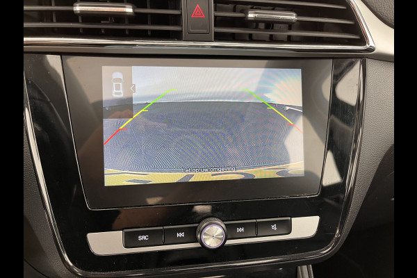 MG ZS EV Luxury 45 kWh (INCL-BTW) *PANO | FULL-LEATHER | CCS-FASTLOADER | KEYLESS | NAVI-FULLMAP | ADAPTIVE-CRUISE | CAMERA | HEATED-SPORTSEATS | CARPLAY | BLINDSPOT | DAB | LANE-ASSIST | 17"ALU*
