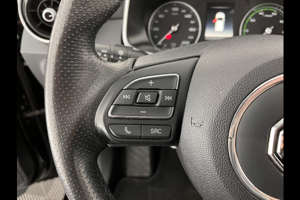 MG ZS EV Luxury 45 kWh (INCL-BTW) *PANO | FULL-LEATHER | CCS-FASTLOADER | KEYLESS | NAVI-FULLMAP | ADAPTIVE-CRUISE | CAMERA | HEATED-SPORTSEATS | CARPLAY | BLINDSPOT | DAB | LANE-ASSIST | 17"ALU*