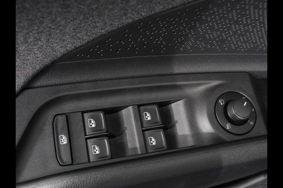 Škoda ENYAQ iV 60 Airco Navi Carplay Adaptive Cruise Control Park Pack + Camera Full LED Stoel/Stuurverwarming