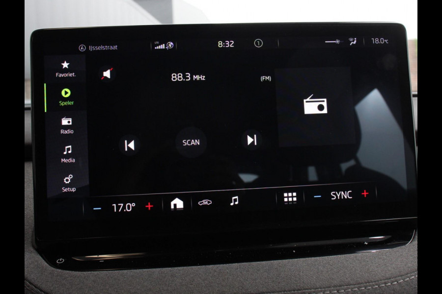 Škoda ENYAQ iV 60 Airco Navi Carplay Adaptive Cruise Control Park Pack + Camera Full LED Stoel/Stuurverwarming
