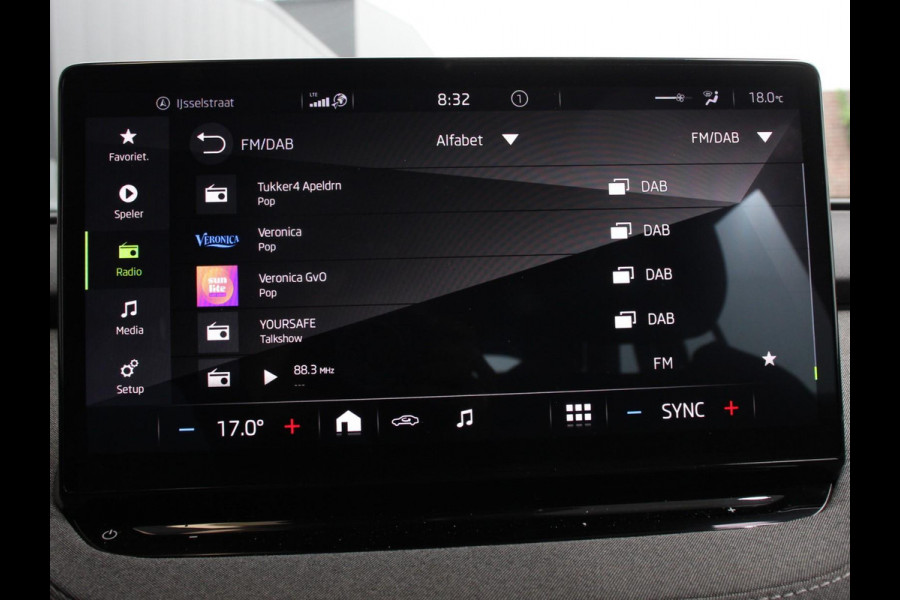 Škoda ENYAQ iV 60 Airco Navi Carplay Adaptive Cruise Control Park Pack + Camera Full LED Stoel/Stuurverwarming
