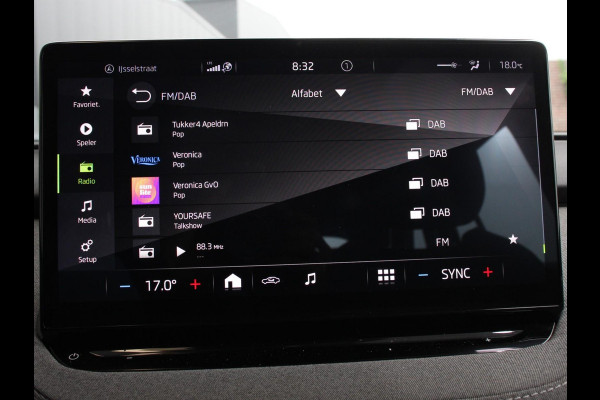 Škoda ENYAQ iV 60 Airco Navi Carplay Adaptive Cruise Control Park Pack + Camera Full LED Stoel/Stuurverwarming