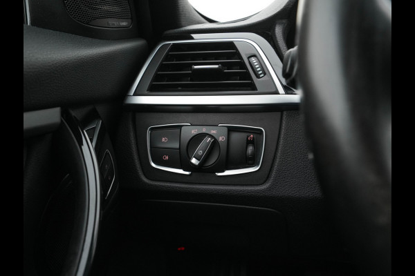 BMW 3 Serie Touring 320d EDE Centennial Executive M-Sport-Pack Aut. *FULL-LED | HARMAN/KARDON-AUDIO | SPORT-SEATS | NAVI-FULLMAP | ECC | KEYLESS | PDC | CRUISE | TOWBAR | 19''ALU*