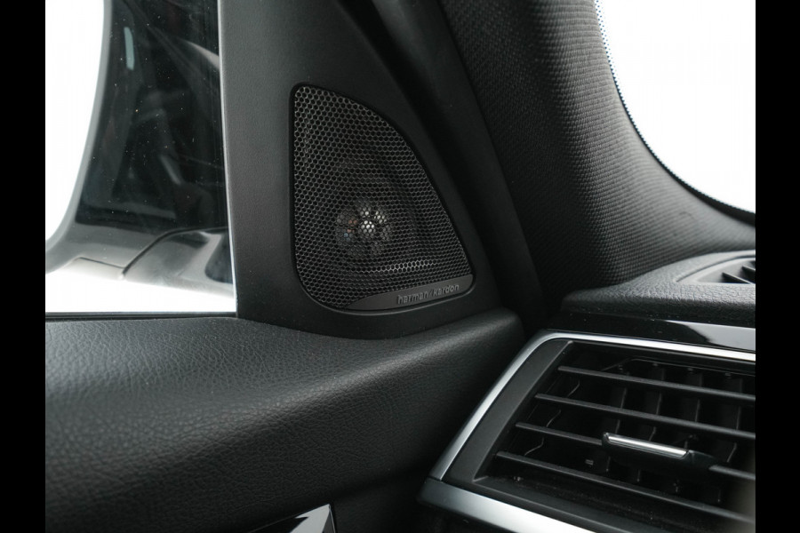 BMW 3 Serie Touring 320d EDE Centennial Executive M-Sport-Pack Aut. *FULL-LED | HARMAN/KARDON-AUDIO | SPORT-SEATS | NAVI-FULLMAP | ECC | KEYLESS | PDC | CRUISE | TOWBAR | 19''ALU*