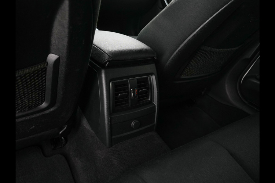 BMW 3 Serie Touring 320d EDE Centennial Executive M-Sport-Pack Aut. *FULL-LED | HARMAN/KARDON-AUDIO | SPORT-SEATS | NAVI-FULLMAP | ECC | KEYLESS | PDC | CRUISE | TOWBAR | 19''ALU*