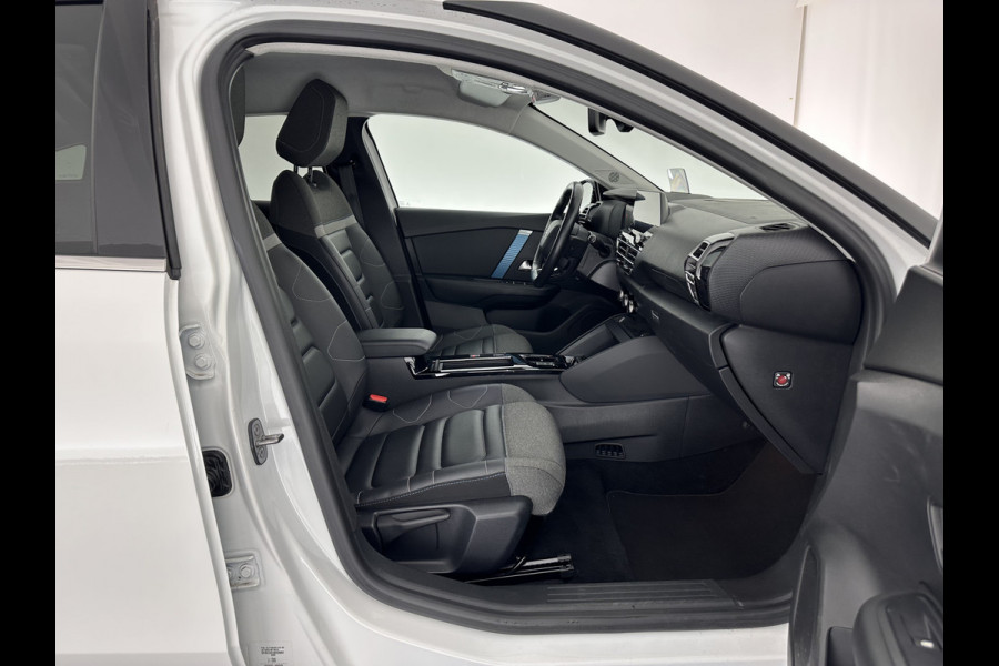 Citroën Ë-C4 Shine 50 kWh [ 3-Fase ] *HEAD-UP | FULL-LED | LEATHER-MICROFIBRE | CAMERA | DIGI-COCKPIT | NAVI-FULLMAP | KEYLESS | COMFORT-SEATS | ECC | LANE-ASSIST | PDC | CCS-FASTLOADER | CRUISE | CARPLAY | 18''ALU*