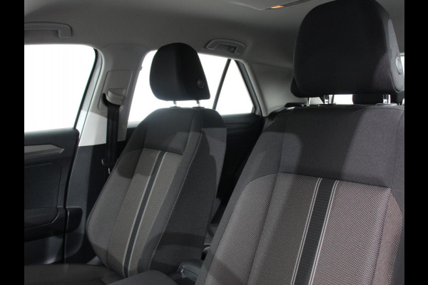 Volkswagen T-Roc 1.5 TSI 150pk Automaat Style Business Navigatie Lichtmetalen Velgen Airco Parkeer sensoren