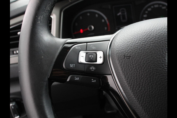 Volkswagen T-Roc 1.5 TSI 150pk Automaat Style Business Navigatie Lichtmetalen Velgen Airco Parkeer sensoren