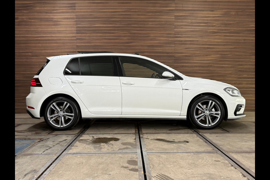 Volkswagen Golf 1.5 TSI 150 PK DSG R-Line | Leer | Navi | Pano | LED | 17' inch | Adaptive Cruise