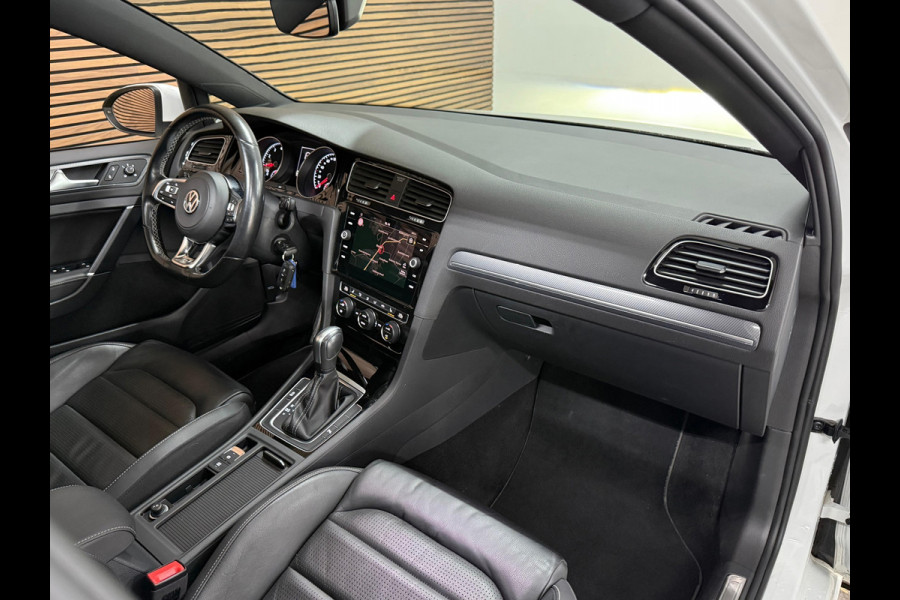 Volkswagen Golf 1.5 TSI 150 PK DSG R-Line | Leer | Navi | Pano | LED | 17' inch | Adaptive Cruise