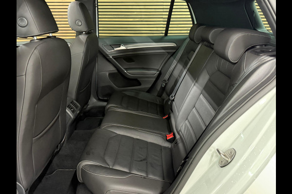 Volkswagen Golf 1.5 TSI 150 PK DSG R-Line | Leer | Navi | Pano | LED | 17' inch | Adaptive Cruise