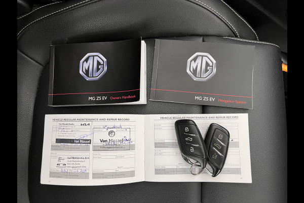 MG ZS EV Luxury 45 kWh (INCL-BTW) *PANO | FULL-LEATHER | CCS-FASTLOADER | KEYLESS | NAVI-FULLMAP | ADAPTIVE-CRUISE | CAMERA | HEATED-SPORTSEATS | CARPLAY | BLINDSPOT | DAB | LANE-ASSIST | 17"ALU*