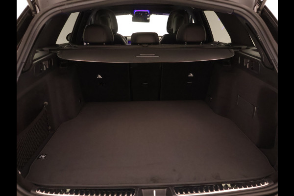 Mercedes-Benz C-Klasse Estate 180 Star Edition AMG Line | Nightpakket | Parkeerpakket met achteruitrijcamera | EASY PACK achterklep | Antidiefstalpakket GUARD 360° Plus | USB-pakket | Memorypakket | Dodehoekassistent |