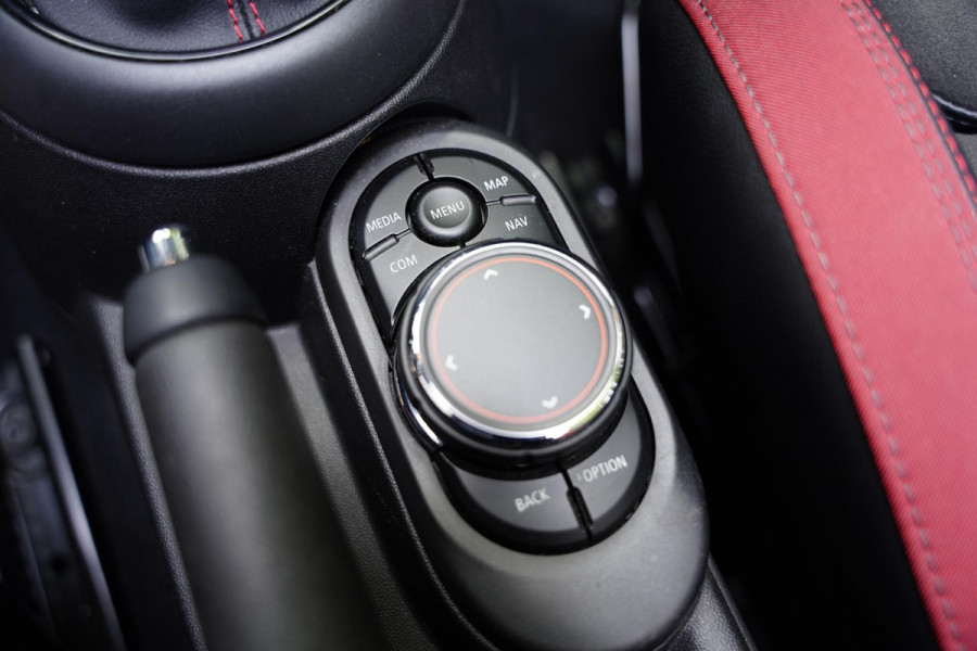 MINI Cabrio 2.0 John Cooper Works Chili Harman Kardon