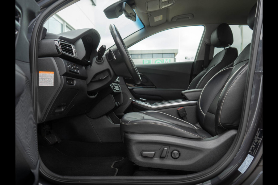 Kia e-Niro ExecutiveLine 64 kWh | Stoel en stuur verwarming | Navigatie | Apple/Android auto |
