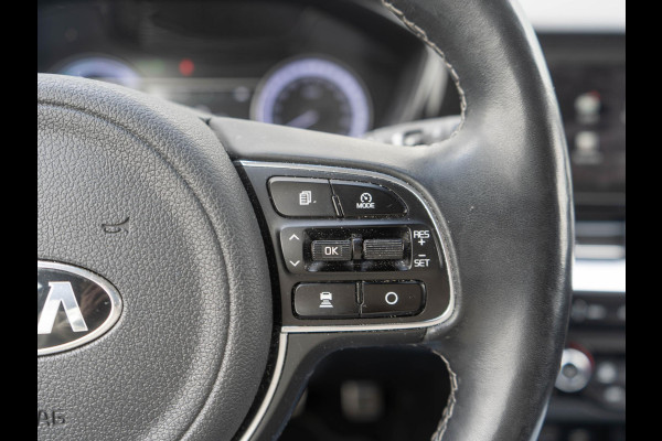 Kia Niro 1.6 GDi Hybrid DynamicPlusLine | Nederlandse dealer onderhouden auto | 18 inch lichtmetalen velgen | Stoel en stuur verwarming |