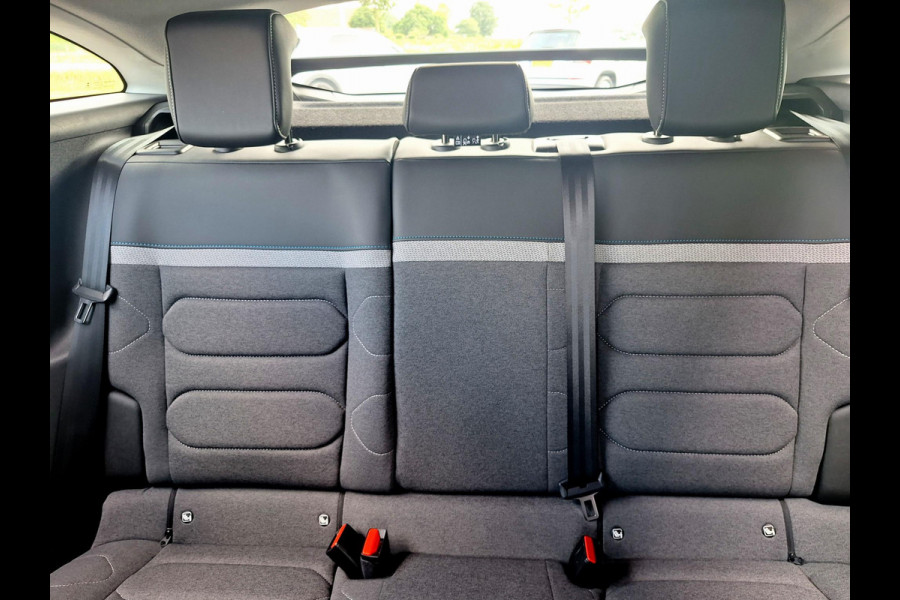 Citroën C4 1.2 Feel Pack Automaat | Trekhaak | Navi | Camera | HUD | LED | Climate Control | (occasion)