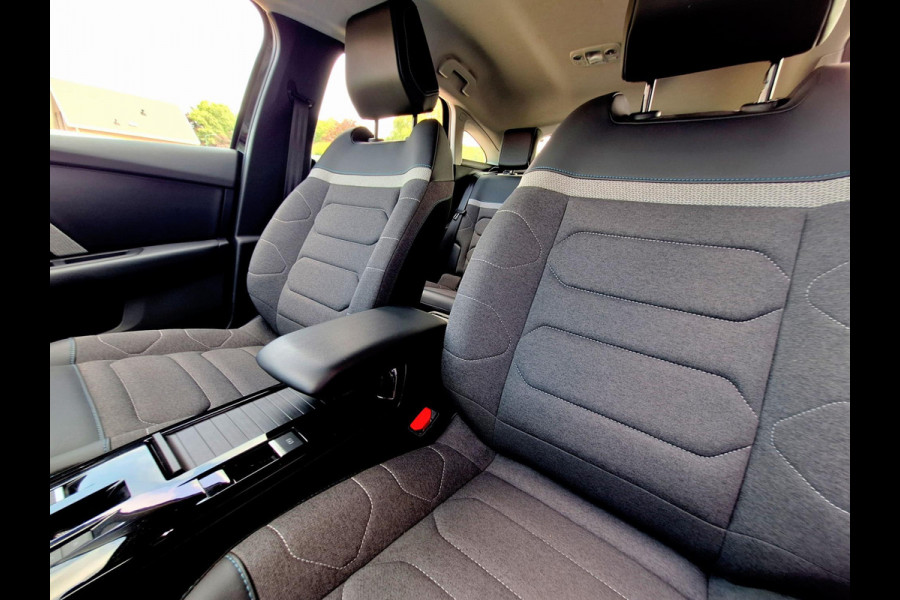 Citroën C4 1.2 Feel Pack Automaat | Trekhaak | Navi | Camera | HUD | LED | Climate Control | (occasion)