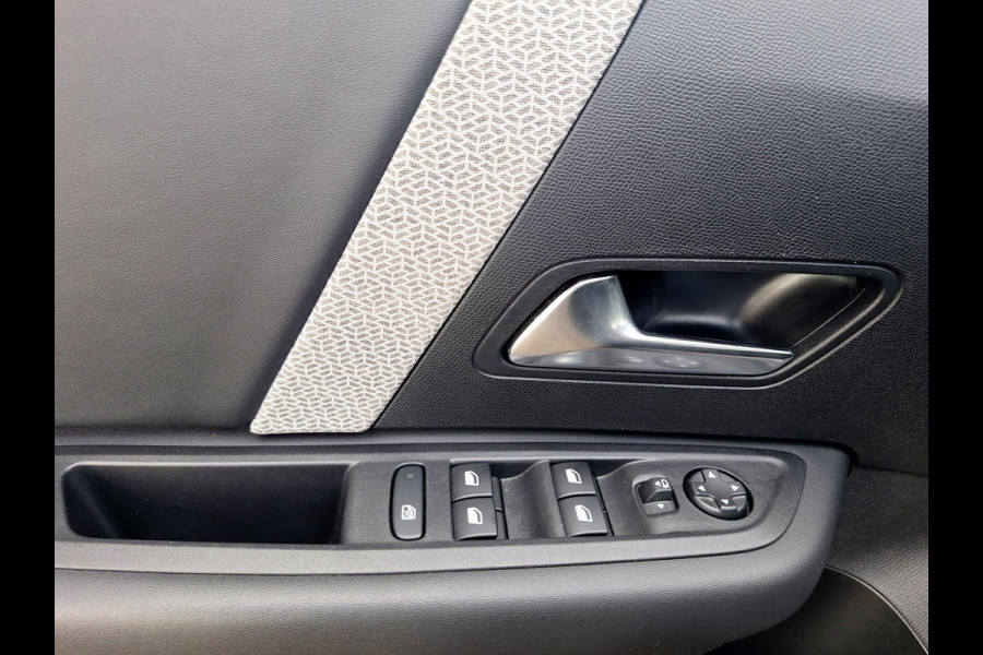 Citroën C4 1.2 Feel Pack Automaat | Trekhaak | Navi | Camera | HUD | LED | Climate Control | (occasion)