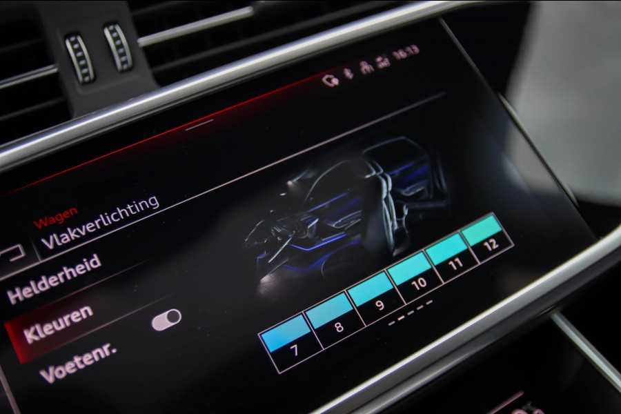 Audi A6 Avant 55 TFSI e Quattro Competition S line Edition 367pk Automaat|Kuipstoelen|Panoramadak|Virtual Cockpit|LED Matrix|Black