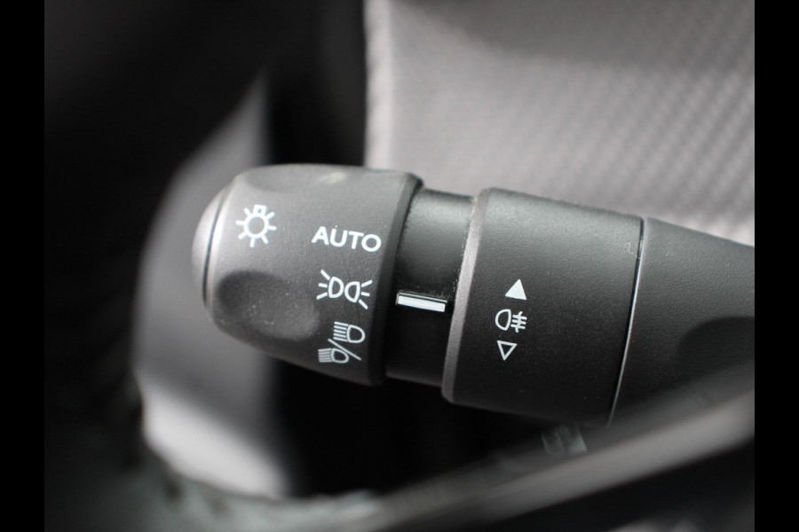Peugeot e-208 EV Active 50 kWh Airco Navigatie Apple Carplay/Android Auto Cruise control Led