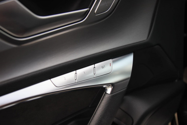 Audi A6 Avant 55 TFSI e Quattro Competition S line Edition 367pk Automaat|Kuipstoelen|Panoramadak|Virtual Cockpit|LED Matrix|Black