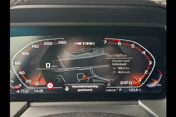 BMW 1-serie M135i xDrive High Executive|306PK