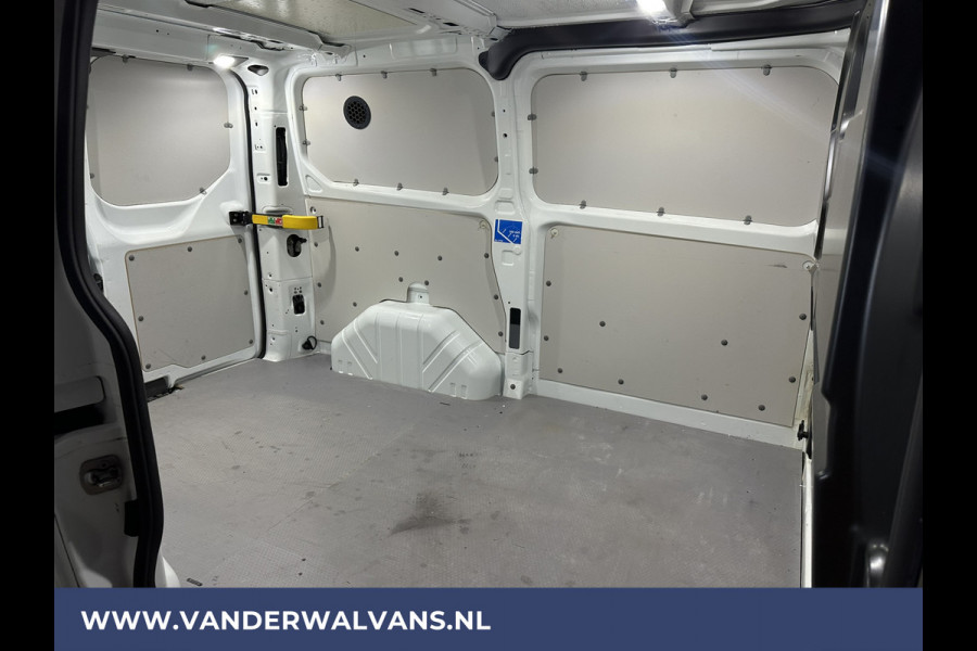 Ford Transit Custom 2.0 TDCI L1H1 Euro6 Airco | Camera | LED | Android Auto | Cruisecontrol | Verwarmde voorruit Parkeersensoren, Bijrijdersbank, 2500kg trekvermogen