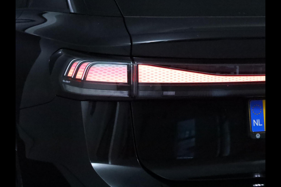 Volkswagen ID.7 Pro Business 77 kWh el.trekhaak| Pano-dak| 20'LM-velgen| Warmtepomp