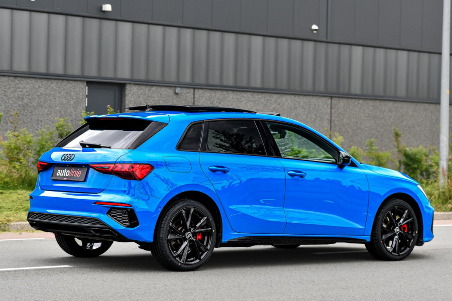 Audi A3 Sportback 45 TFSI e S edition Competition. Pano, RS stoelen, ACC, Keyless, B&O, Sfeer, Matrix, Camera, Dodeh, CarPlay!