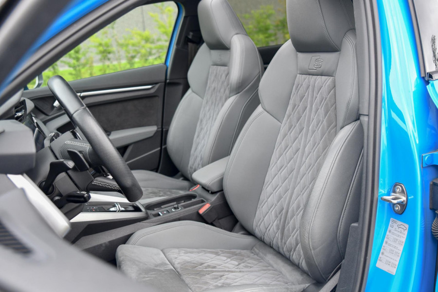 Audi A3 Sportback 45 TFSI e S edition Competition. Pano, RS stoelen, ACC, Keyless, B&O, Sfeer, Matrix, Camera, Dodeh, CarPlay!