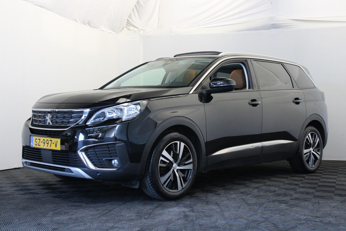 Peugeot 5008 1.2 PureTech Allure |Pano|Leder|Trekhaak| Peugeot 5008 1.2 PureTech Allure |Pano|Leder|Trekhaak|