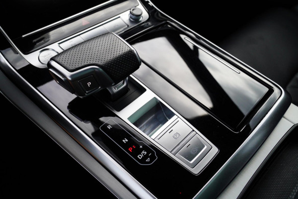Audi Q7 60 TFSI e quattro Competition | Massage | Stoelverkoeling | Luchtvering | RS-zetels