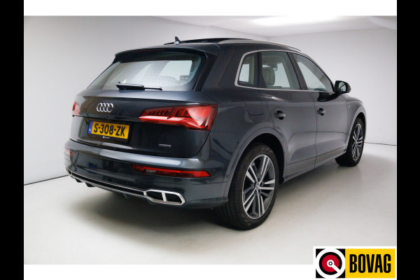 Audi Q5 55 TFSI e 367 PK quattro Competition S-Line Panoramadak, Luchtvering, Volledig leer, Adaptive cruise, Electrisch verstelbare stoelen met massage en verw. Ambiance verlichting, 360 camera, 20 inch, Navigatie, Head-up