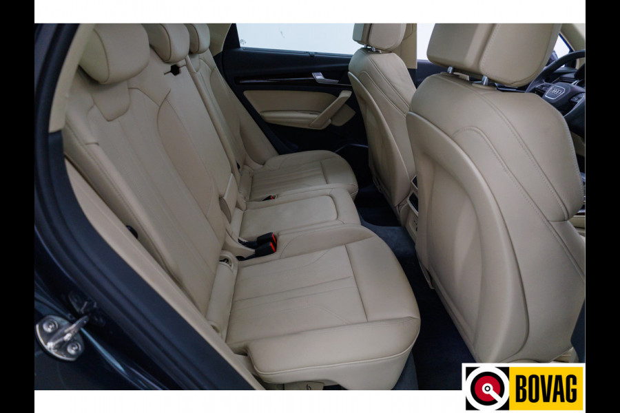 Audi Q5 55 TFSI e 367 PK quattro Competition S-Line Panoramadak, Luchtvering, Volledig leer, Adaptive cruise, Electrisch verstelbare stoelen met massage en verw. Ambiance verlichting, 360 camera, 20 inch, Navigatie, Head-up