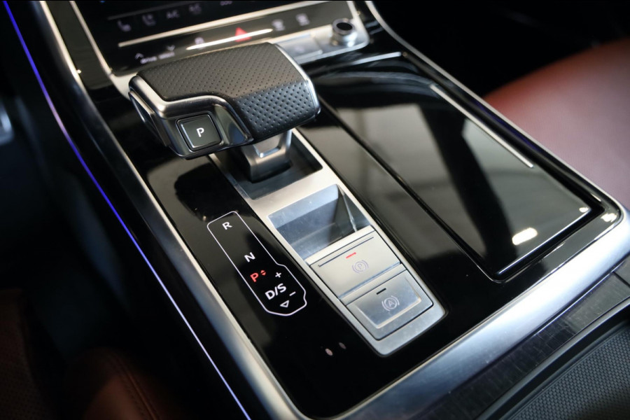Audi Q8 4.0 TFSI SQ8 QUATTRO MATRIX LED RED LEDER INTERIOR CAMERA 23" VELGEN B&O LEASE / INRUIL MOGELIJK
