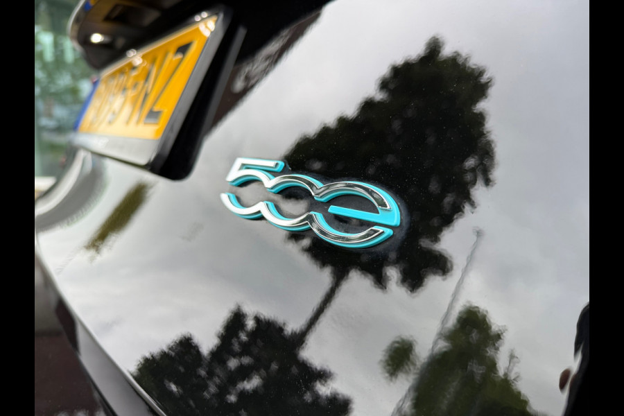 Fiat 500 Icon 42 kWh - Automaat - Navi - Panoramadak- Winterpakket- Org.NL