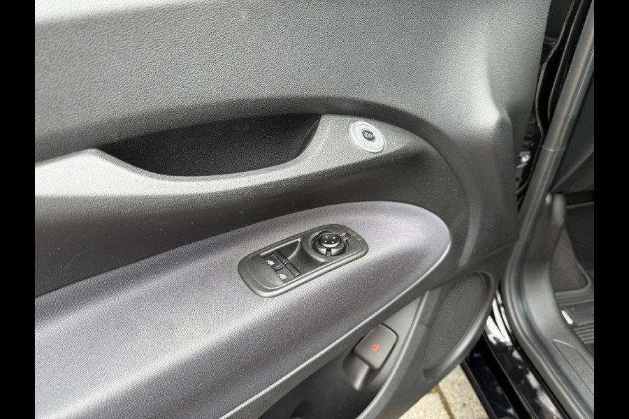 Fiat 500 Icon 42 kWh - Automaat - Navi - Panoramadak- Winterpakket- Org.NL