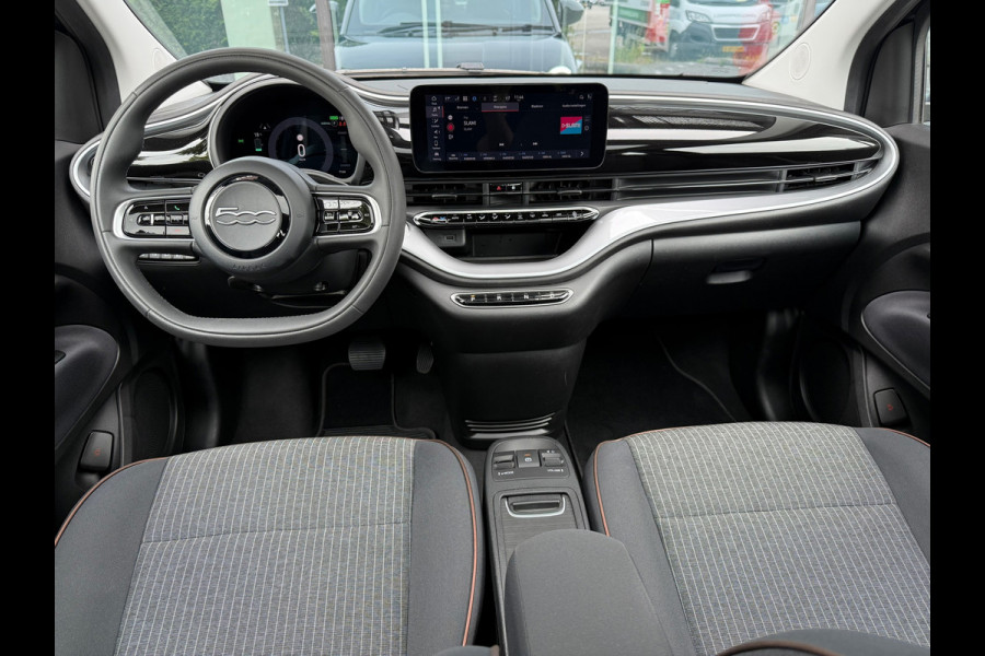 Fiat 500 Icon 42 kWh - Automaat - Navi - Panoramadak- Winterpakket- Org.NL